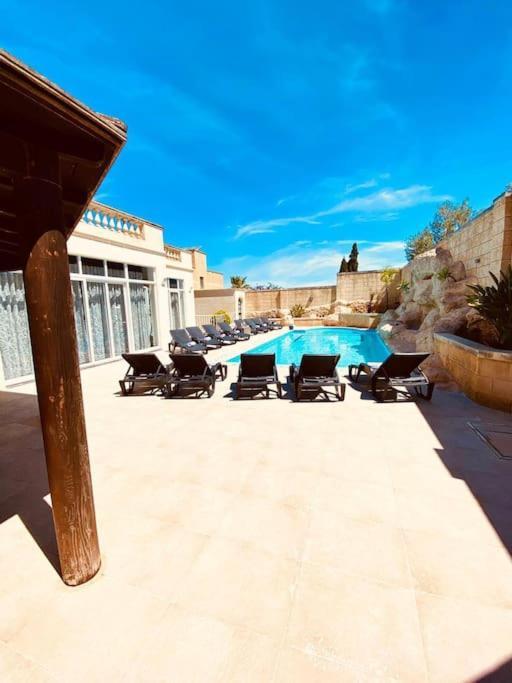 Velver Mansion, Malta - Luxury Villa With Pool Naxxar Dış mekan fotoğraf